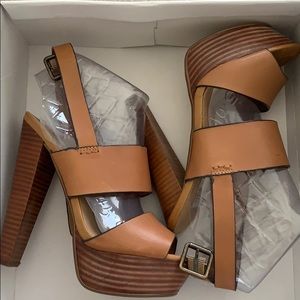Steve Madden DEZZZY Tan Leather Heels